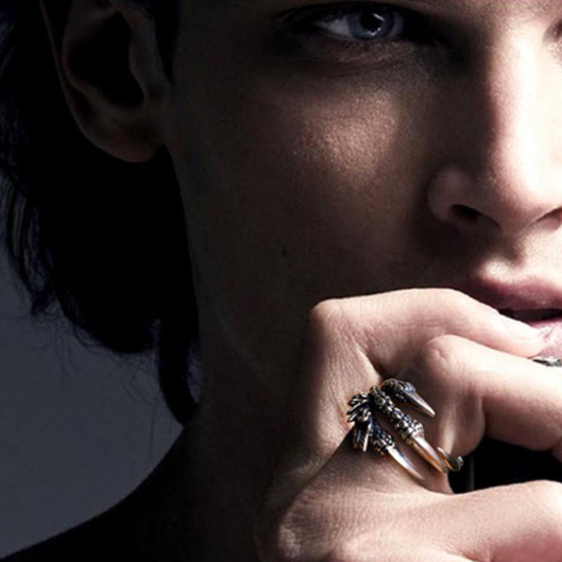 Drake Claw Grip Ring