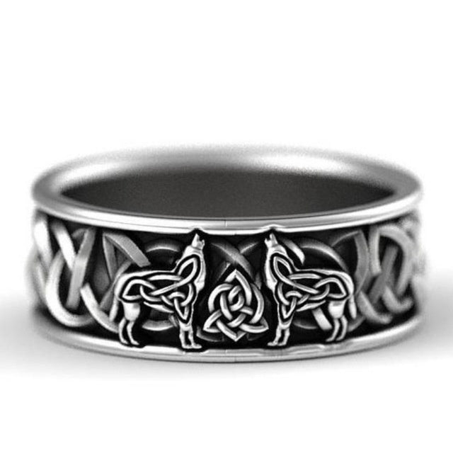 Howl of the Wolf-Knot Ring